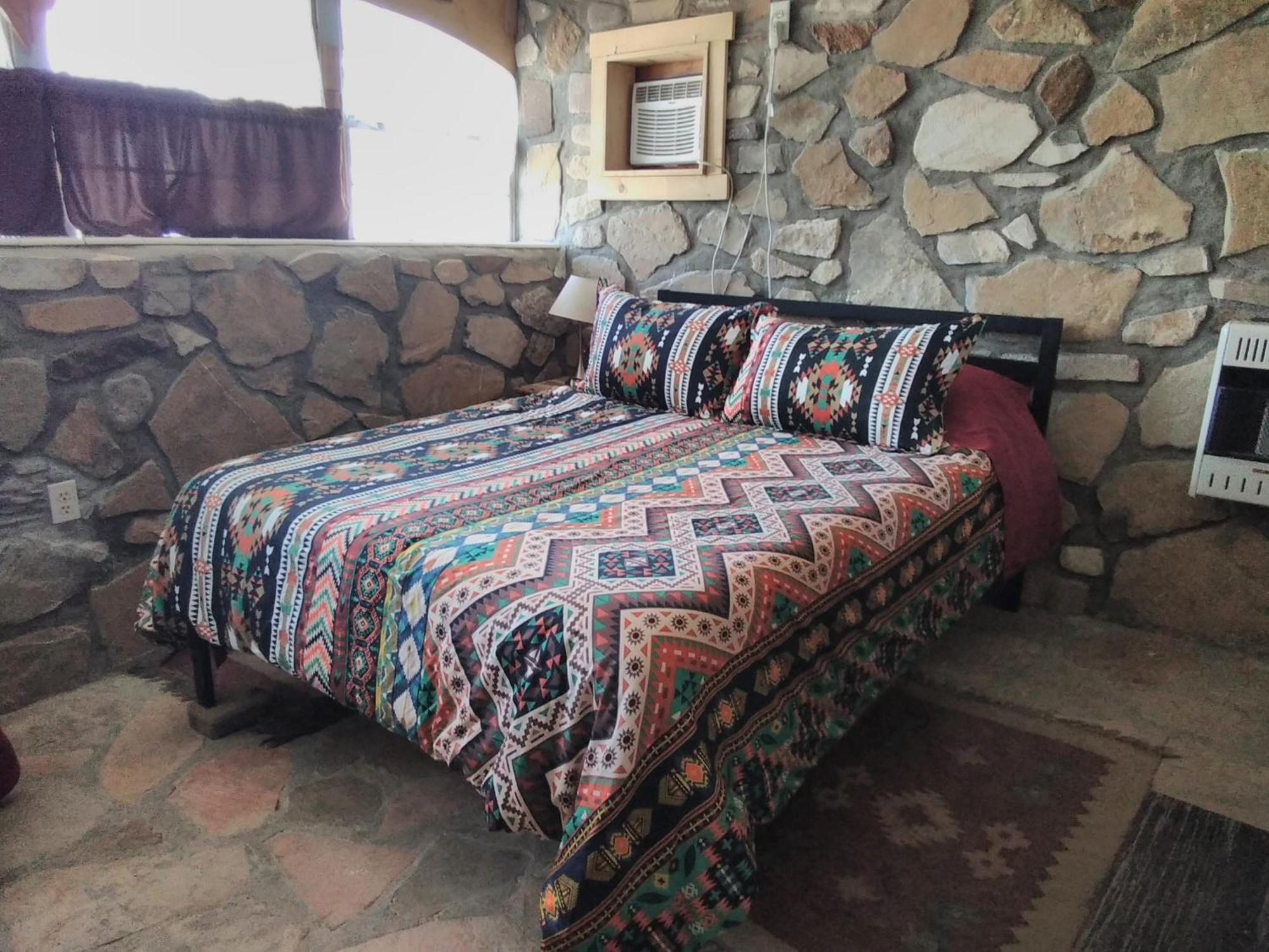 La Loma Del Chivo Llc Stone Cottage Alternative Building Marathon Rum bild
